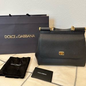 Pre-Owned Dolce Gabbana Medium Sicily Leather Bag